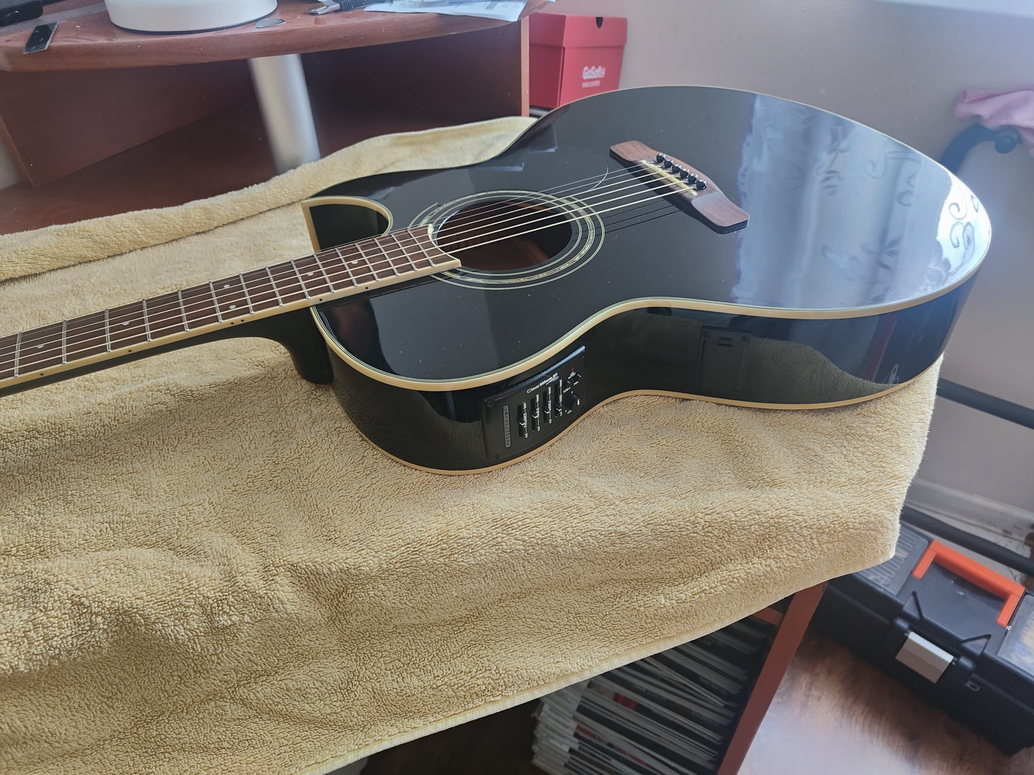Pracownia gitarowa – zdjęcie 28